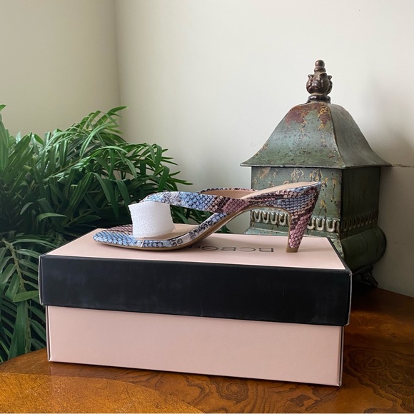 BCBGeneration Tabina Snakeskin Sandal Heels - Picture 9 of 9